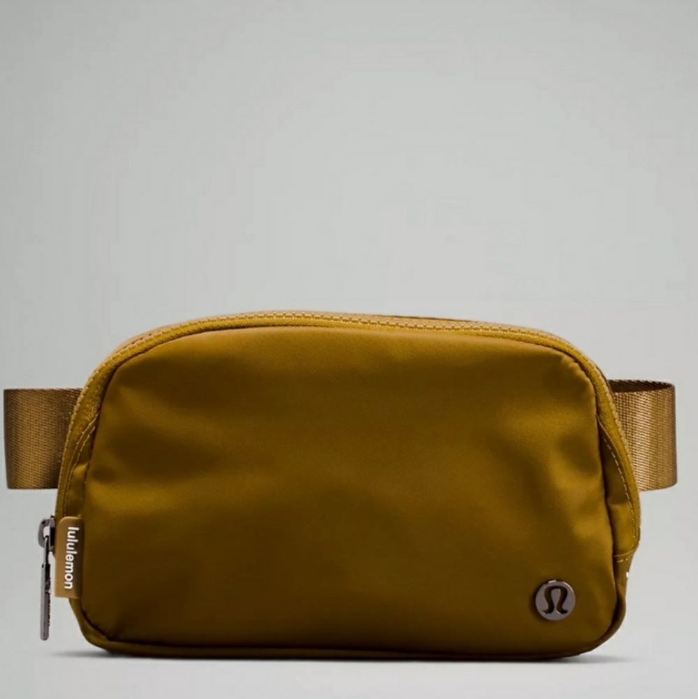 Lululemon Everywhere Belt Bag Burnt Caramel OS